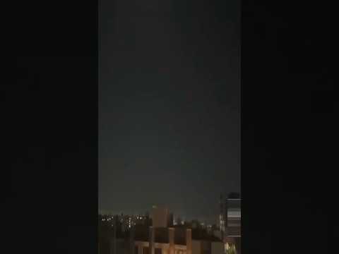 هجوم علي طهران بالمسيرات وتفعيل الدفاعات الجوية وجهات غير معلومه السبب #iran  #iranvsisrael #iranwar
