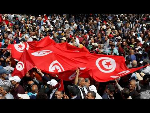 بن قردان تشتعل.. احتجاجات عنيفة بعد فاجعة غرق قارب مهاجرين